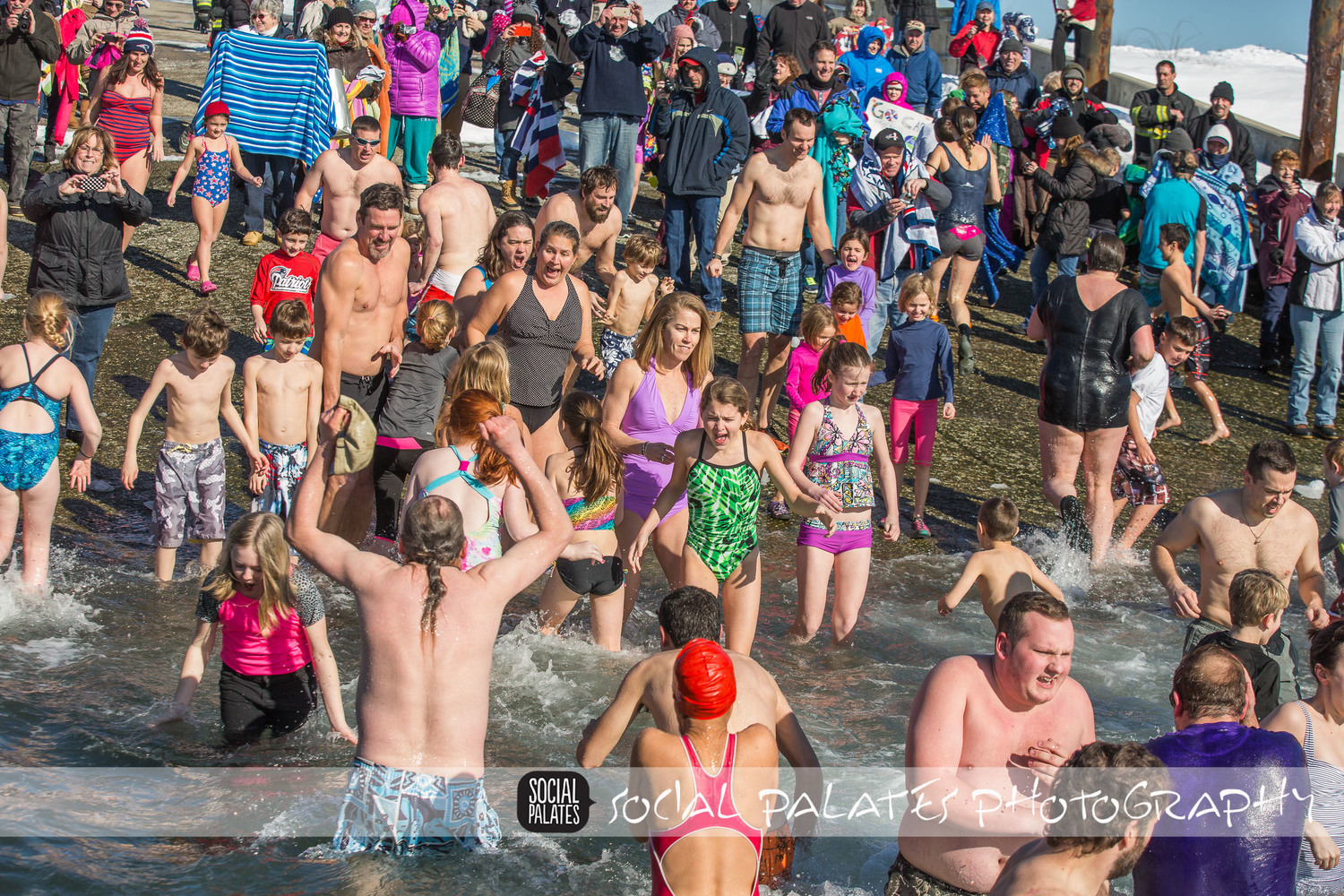 A polar plunge into Hood Canal starts 2022 for Seabeck residents